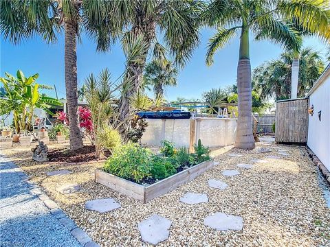 A home in PUNTA GORDA