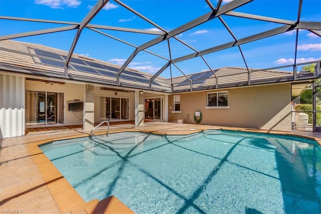 PINECREST - Residential