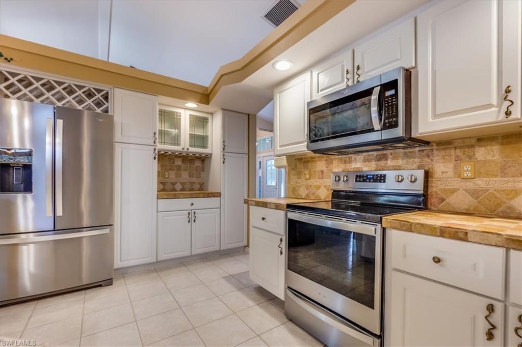 PINECREST - Residential