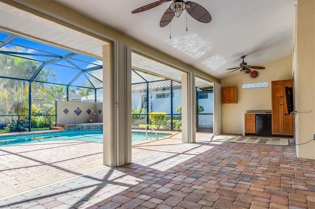 PINECREST - Residential