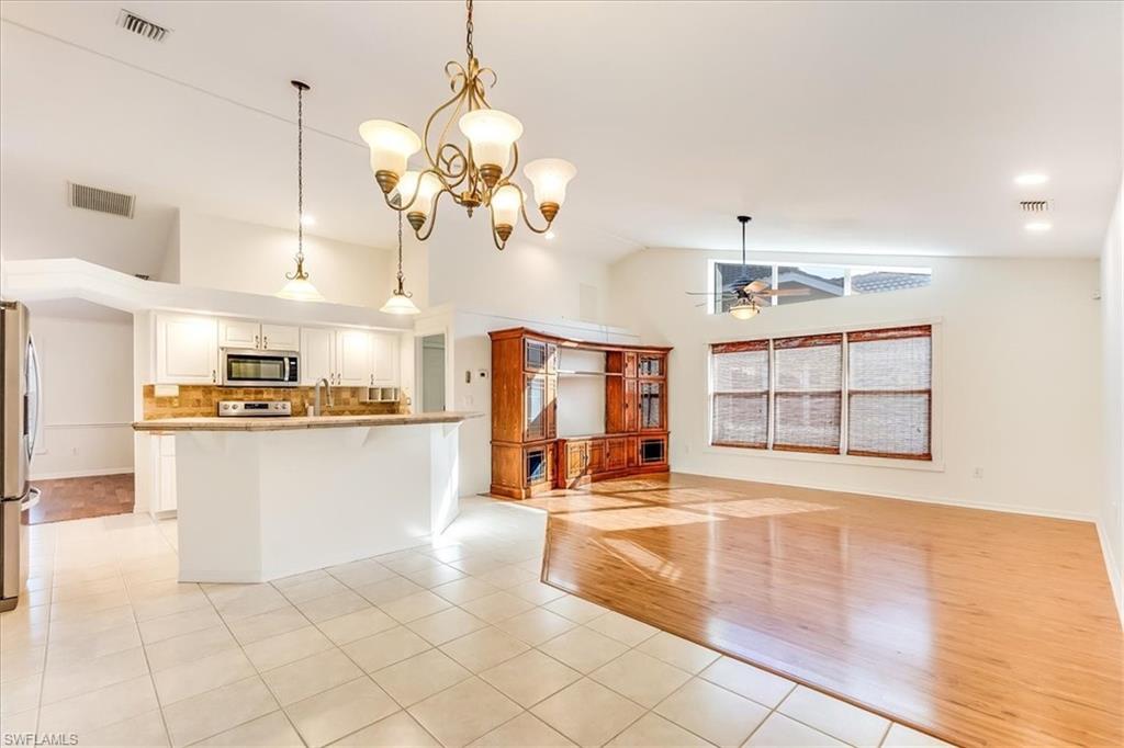 PINECREST - Residential