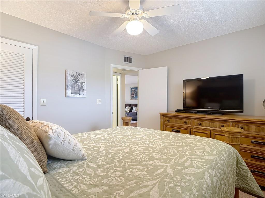 TURTLE LAKE GOLF COLONY - Residential Lease