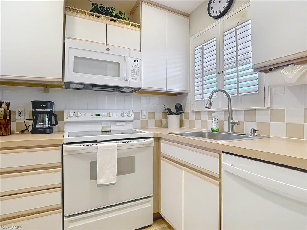 TURTLE LAKE GOLF COLONY - Residential Lease