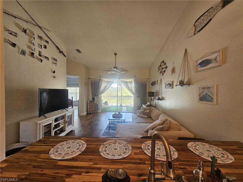 SUNSET CAY VILLAS - Residential