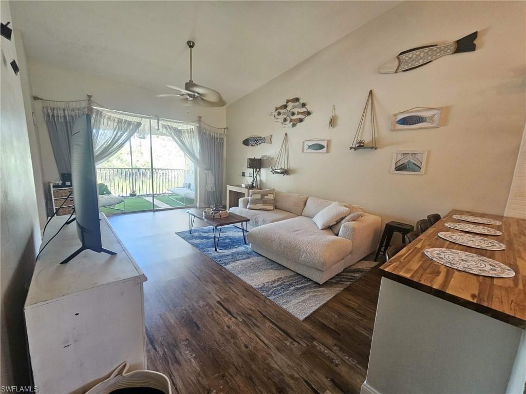 SUNSET CAY VILLAS - Residential