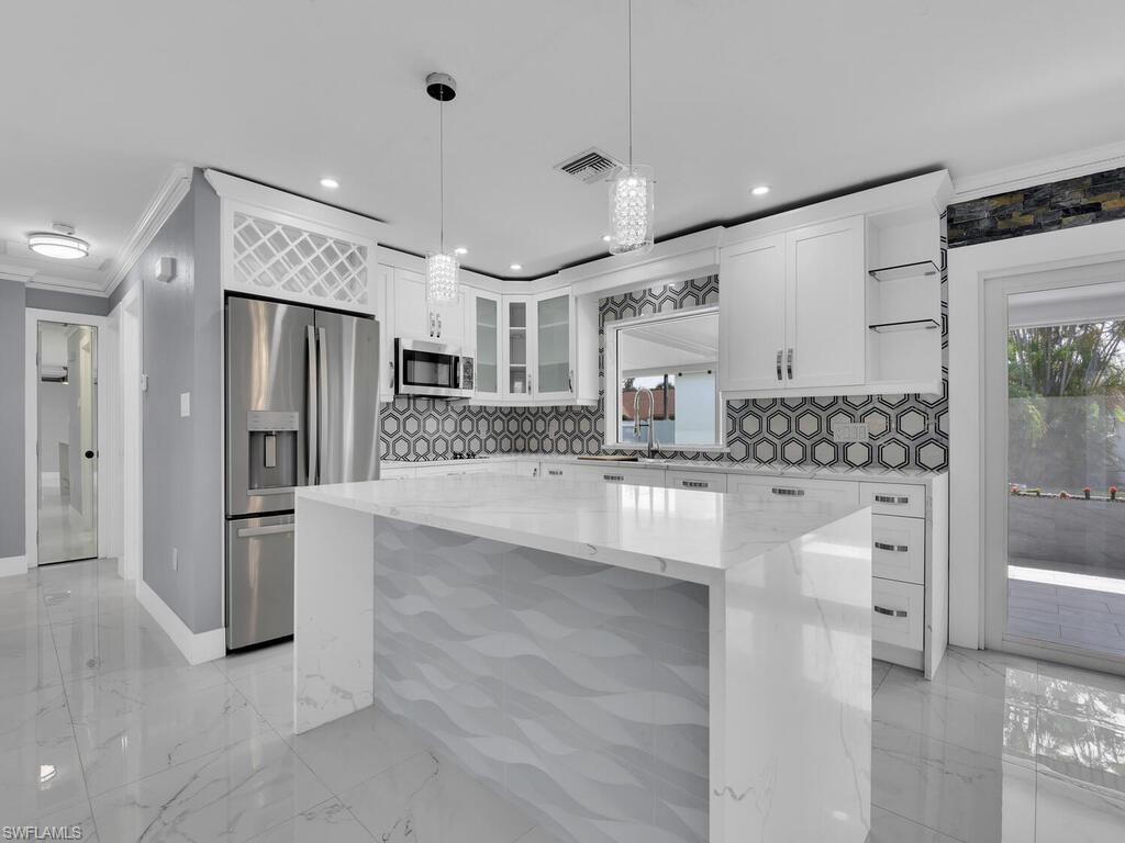 GOLDEN GATE CITY - Residential