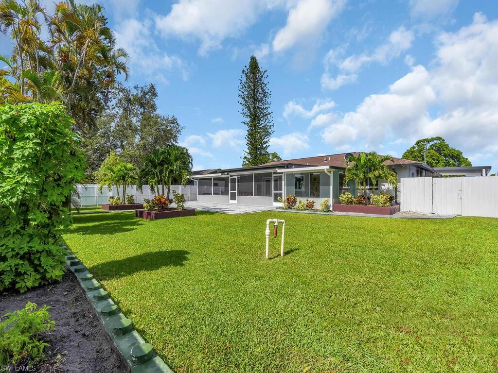 GOLDEN GATE CITY - Residential