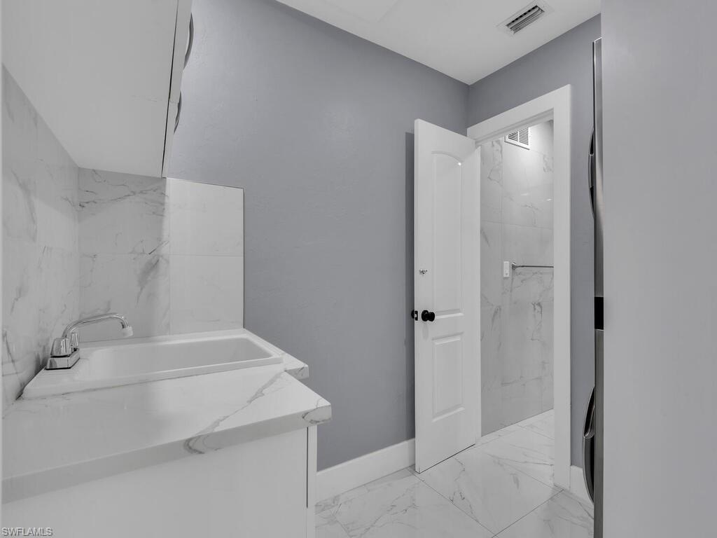 GOLDEN GATE CITY - Residential