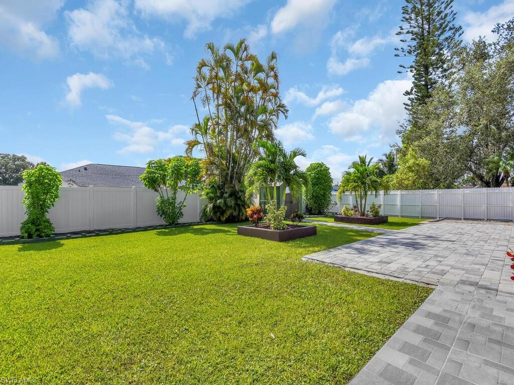 GOLDEN GATE CITY - Residential