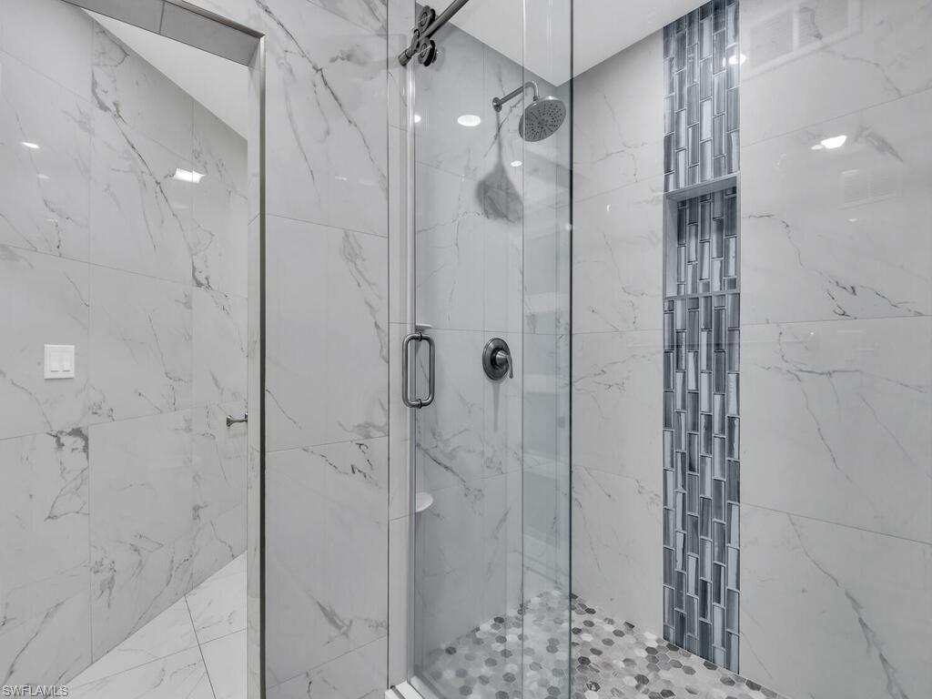 GOLDEN GATE CITY - Residential