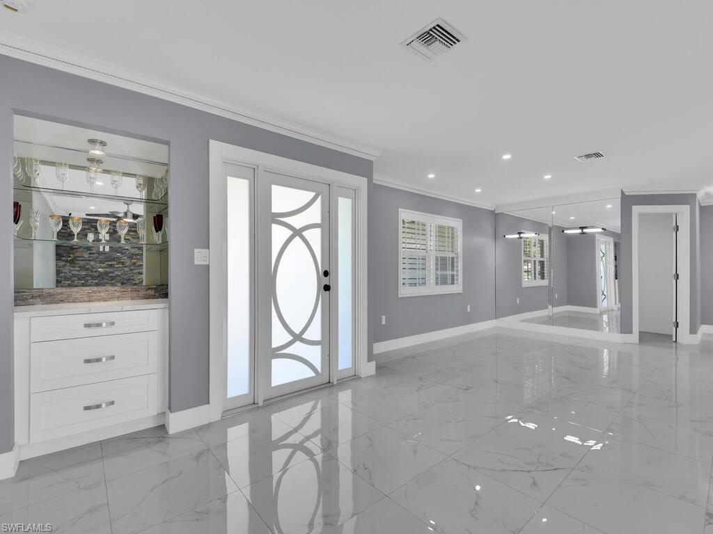 GOLDEN GATE CITY - Residential