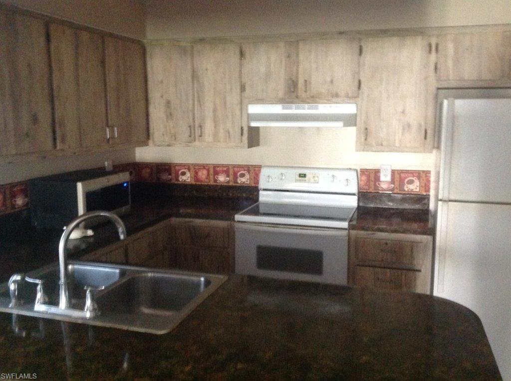 ROYAL HAWAIIAN CLUB - Residential