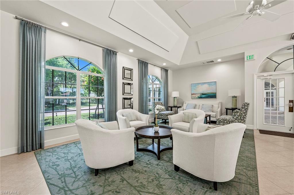 CRESCENT - Residential