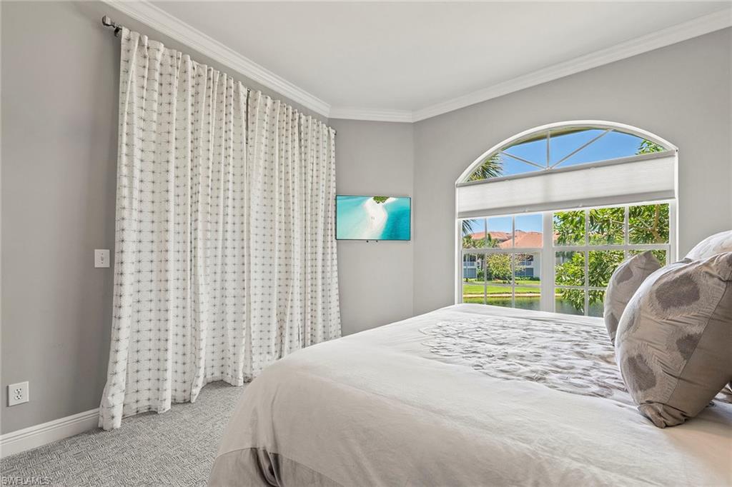 CRESCENT - Residential