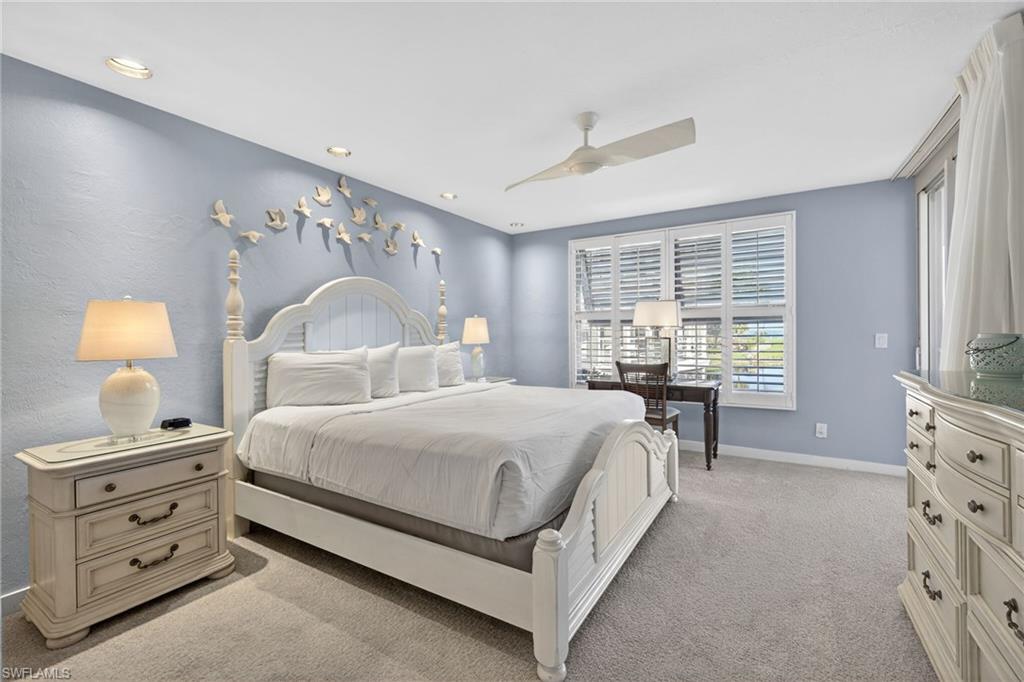 LAND'S END - Residential