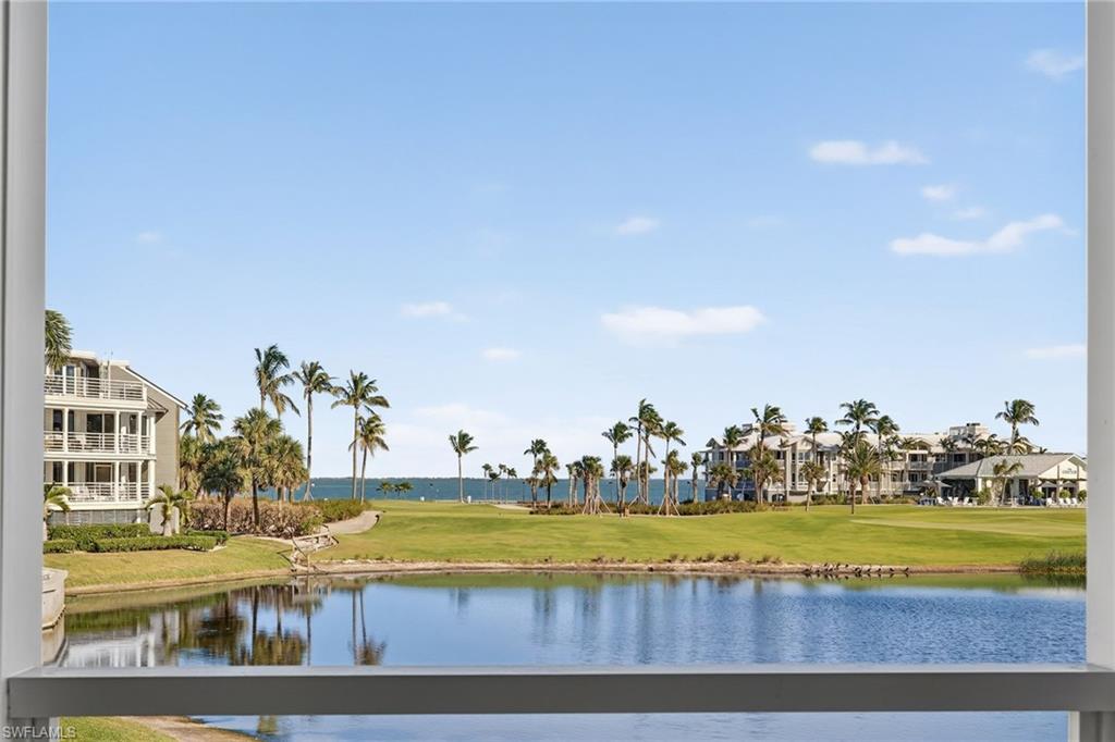 LAND'S END - Residential