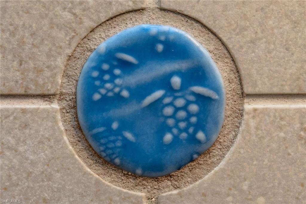 LAND'S END - Residential