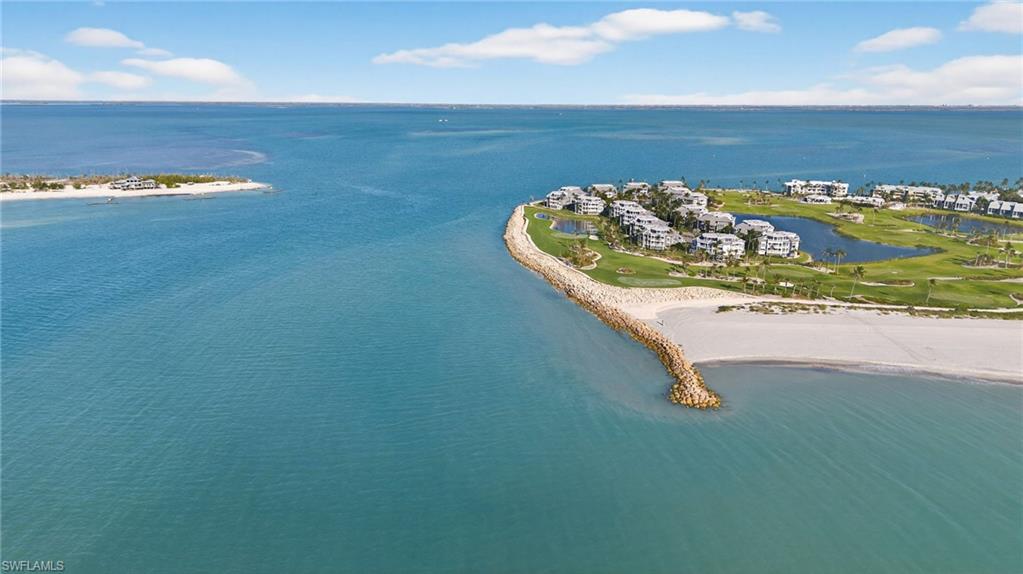 LAND'S END - Residential