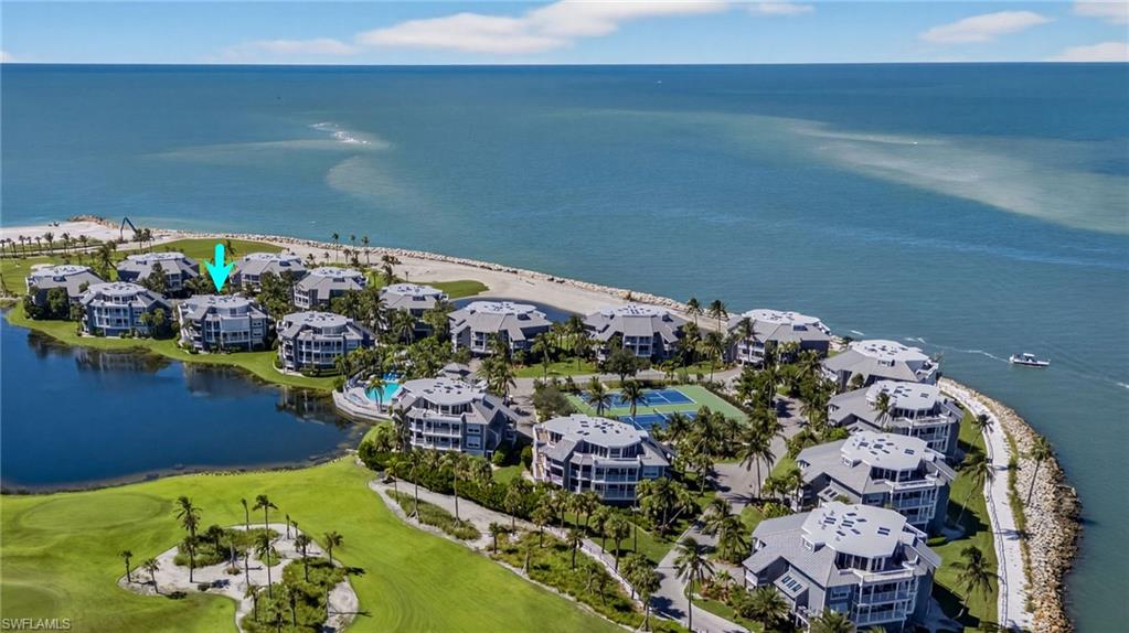 LAND'S END - Residential