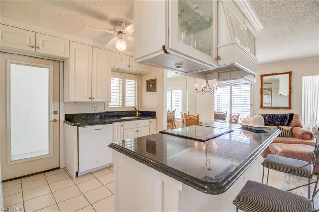 Photo of 250 7th AVE S #305, NAPLES, FL 34102 (MLS # 226026745)