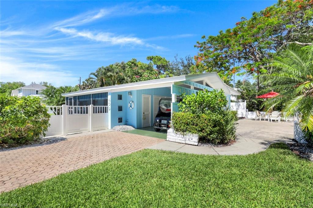 OLDE NAPLES - Residential