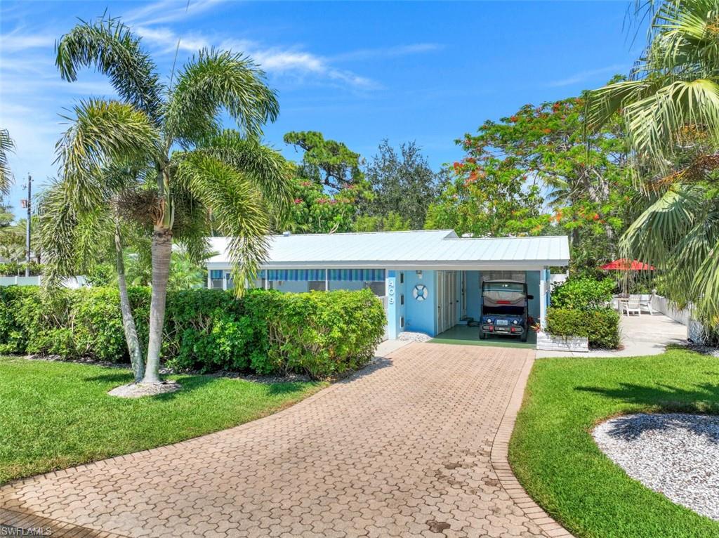 OLDE NAPLES - Residential