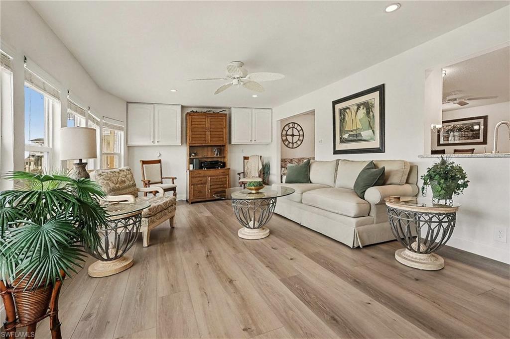 BAYSIDE ESTATES - Residential