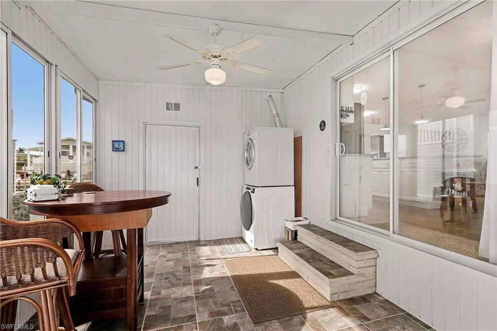 BAYSIDE ESTATES - Residential