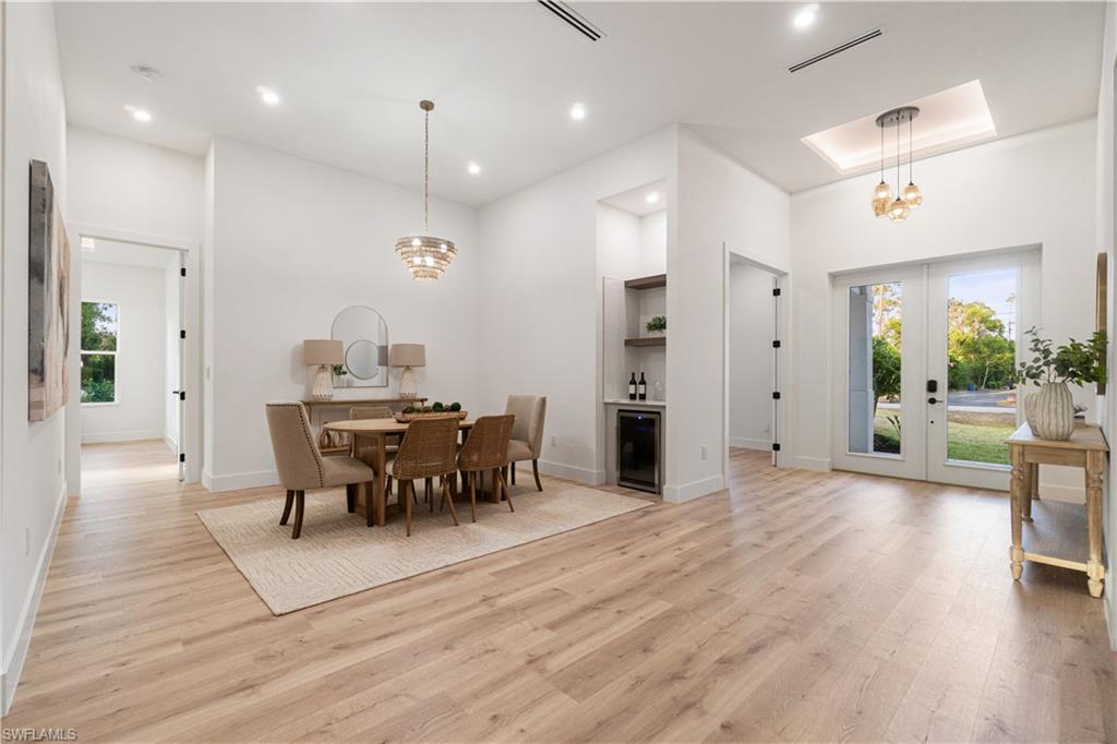 SAN CARLOS ESTATES - Residential