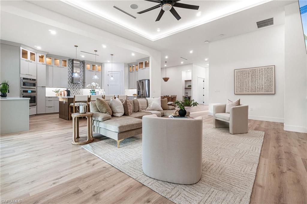 SAN CARLOS ESTATES - Residential