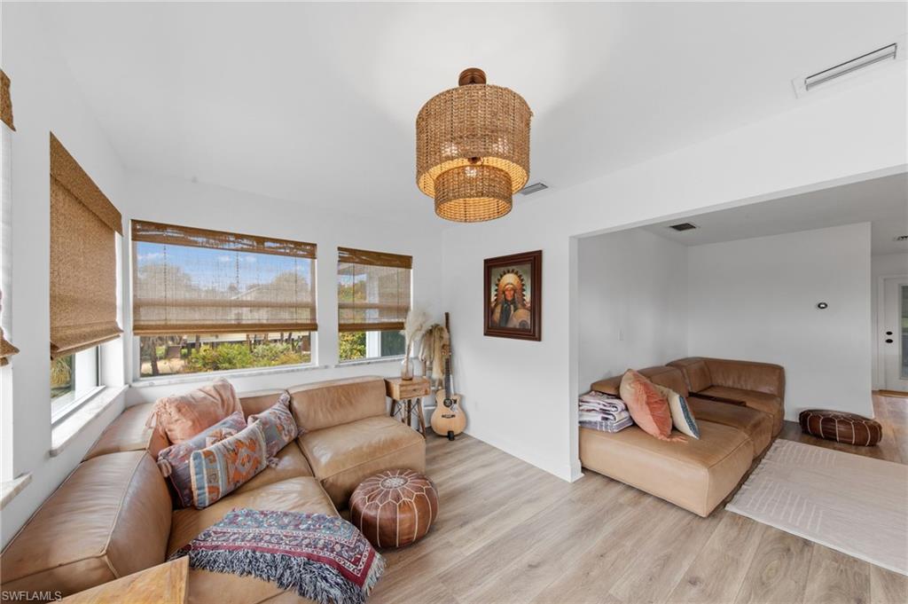 BELLE MEADE - Residential