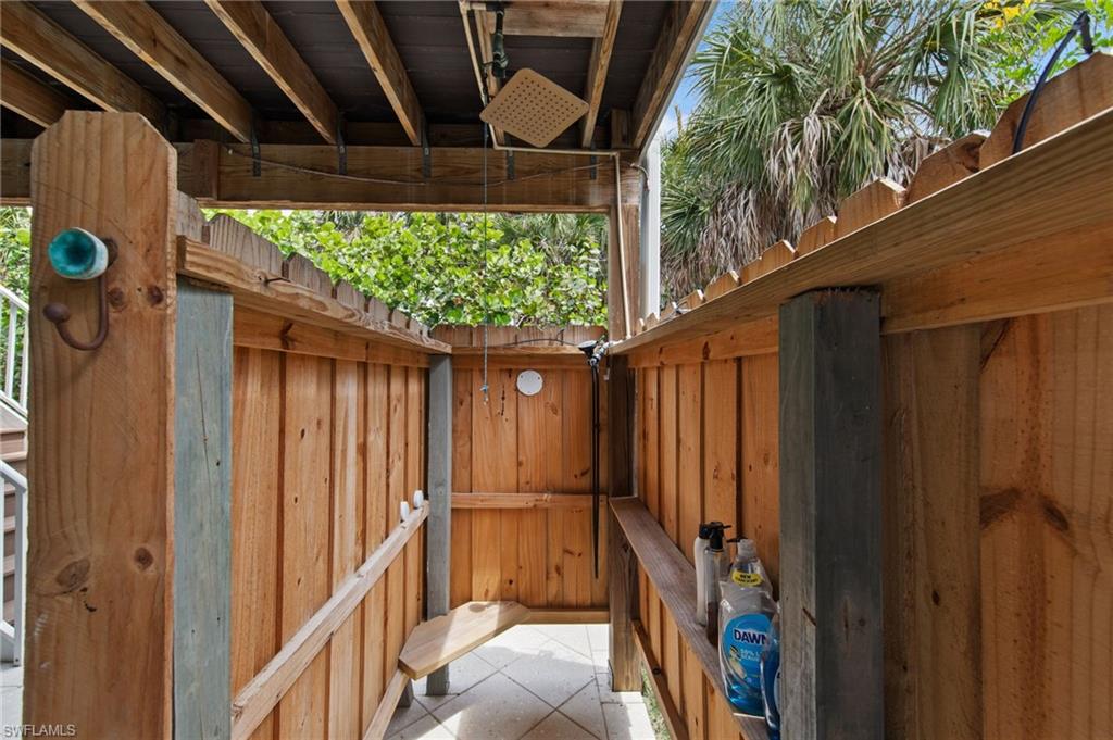 BELLE MEADE - Residential