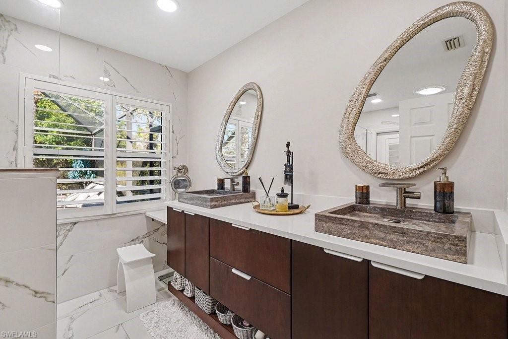 SHADOW GLEN - Residential