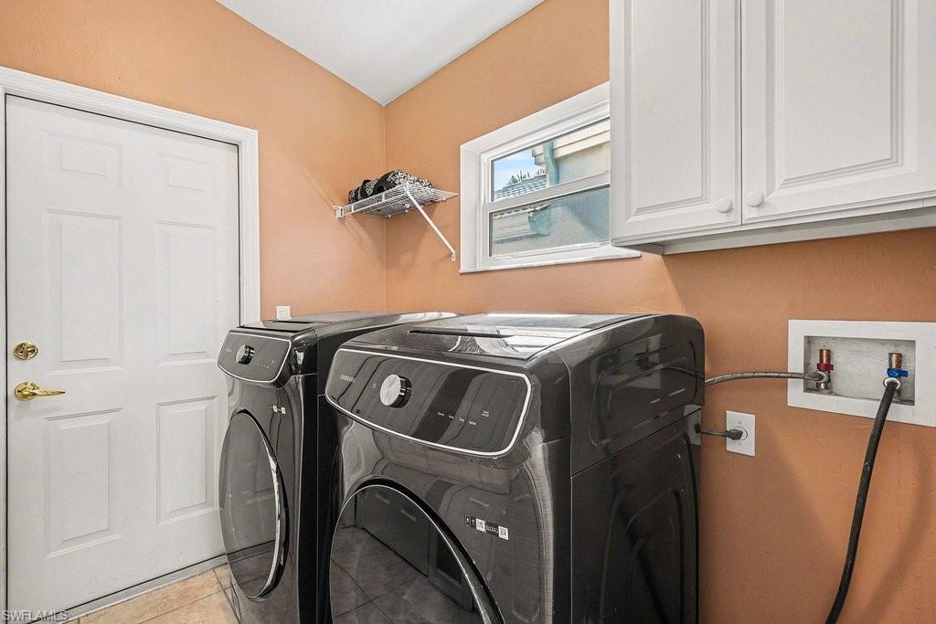 SHADOW GLEN - Residential