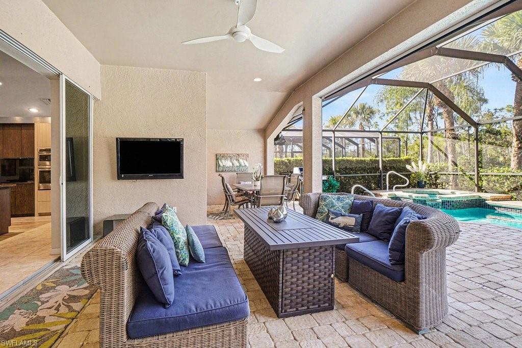 SHADOW GLEN - Residential