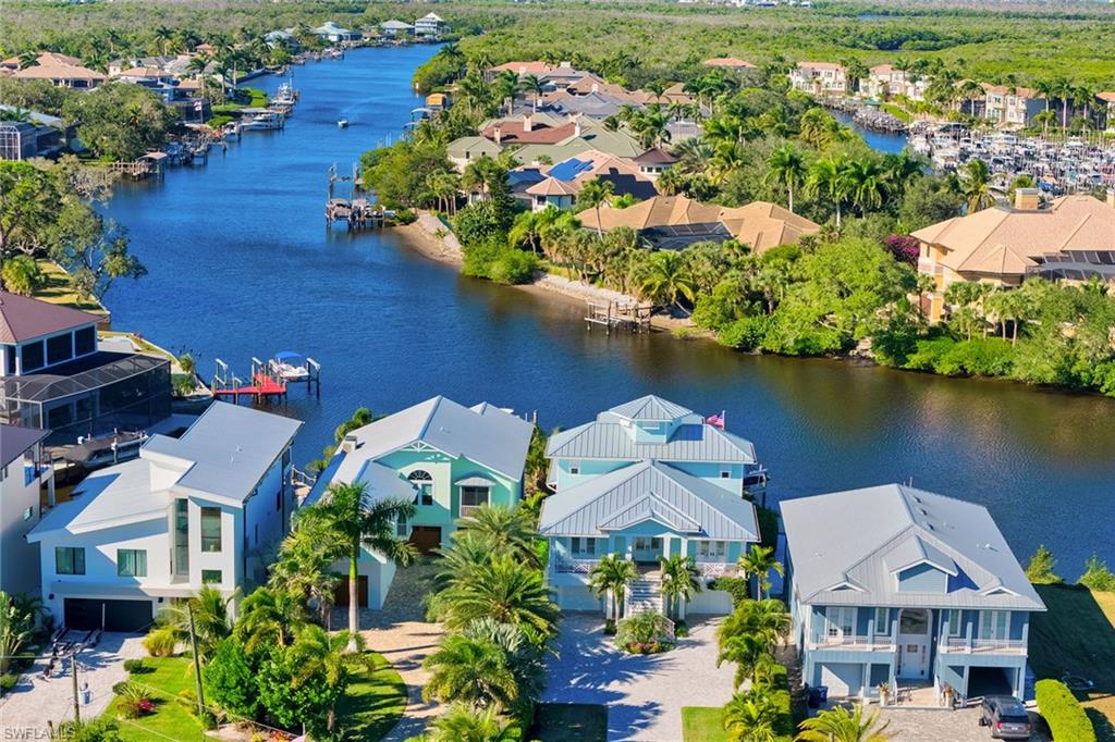 IMPERIAL SHORES - Residential