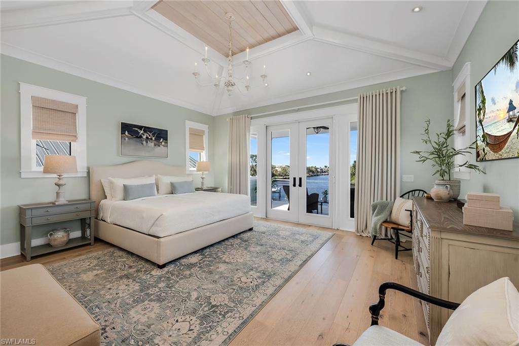 IMPERIAL SHORES - Residential