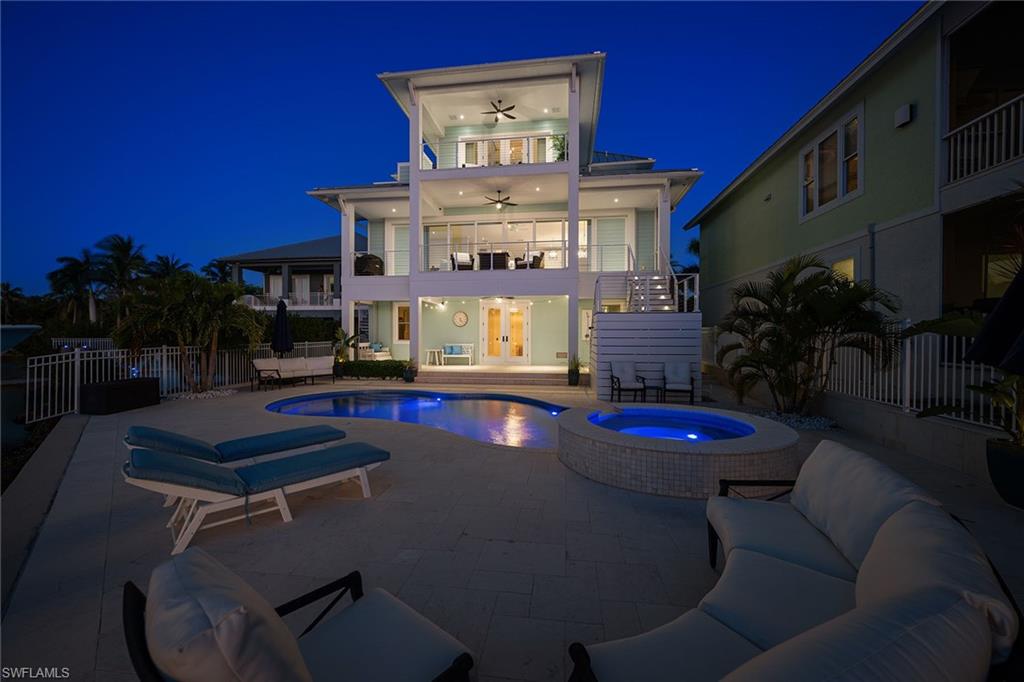 IMPERIAL SHORES - Residential