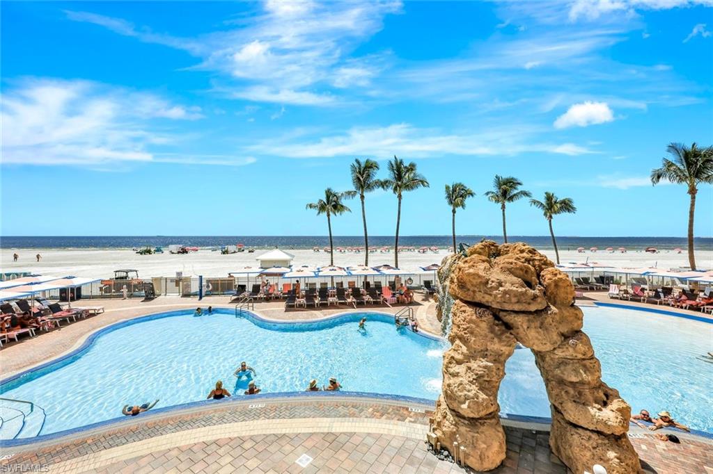 SANIBEL VIEW VILLAS - Residential