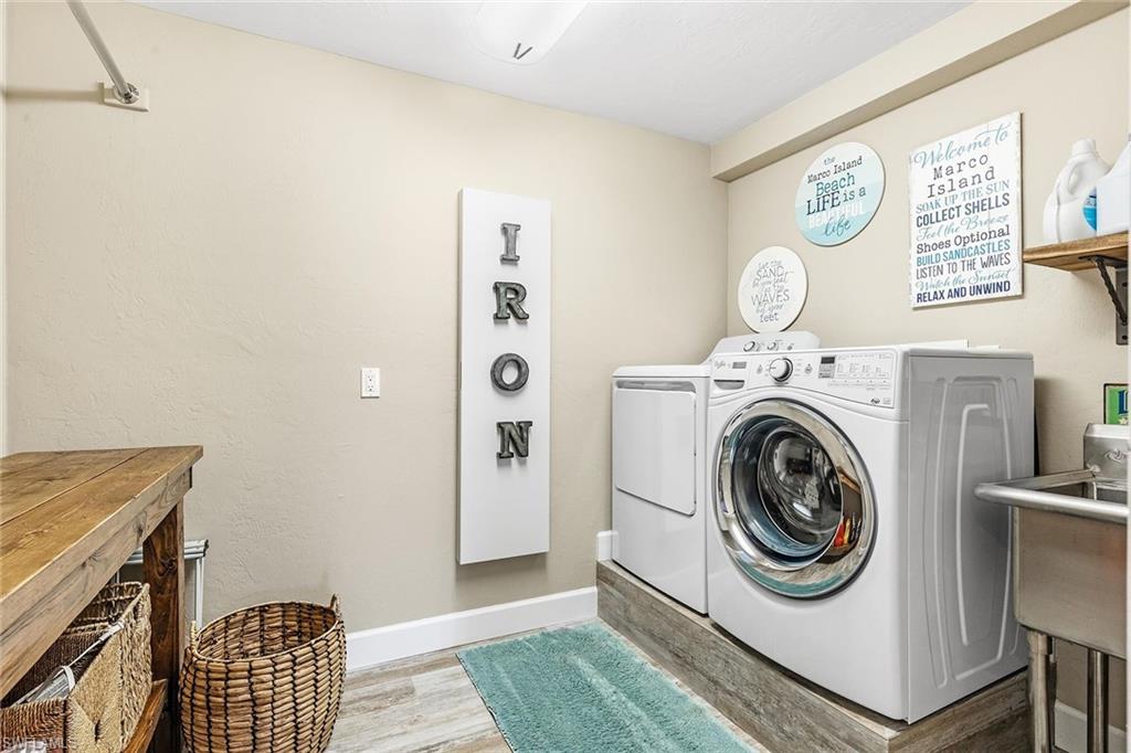 MARCO ISLAND - Residential