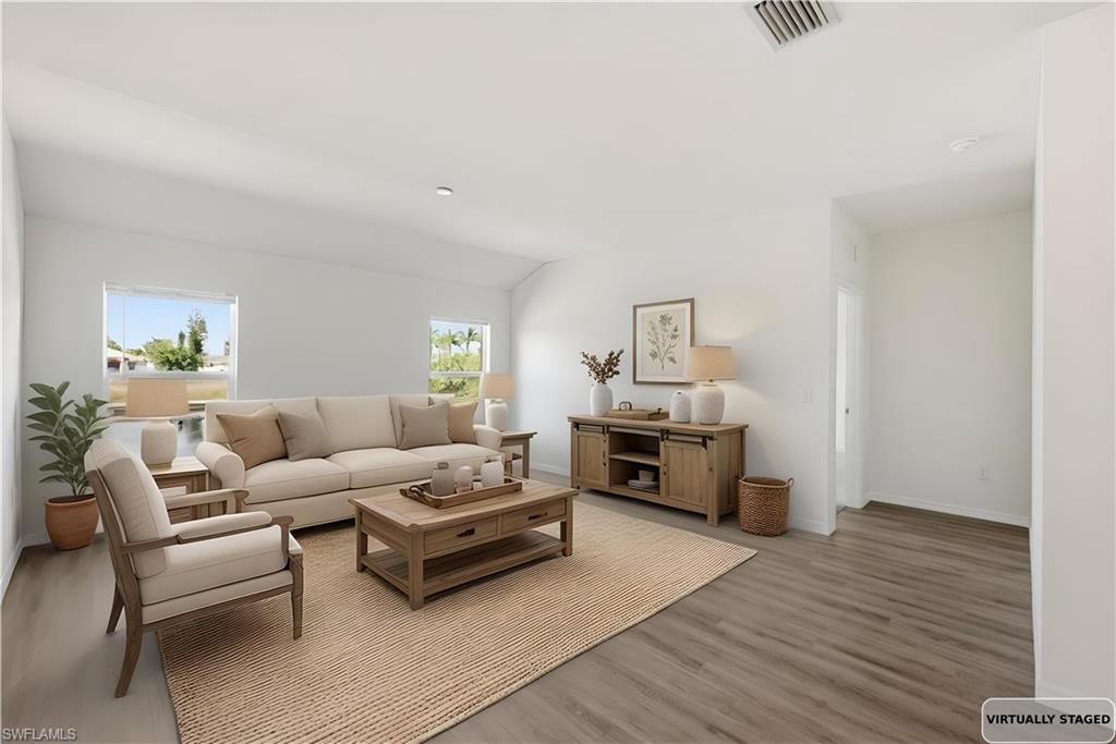 CAPE CORAL - Residential