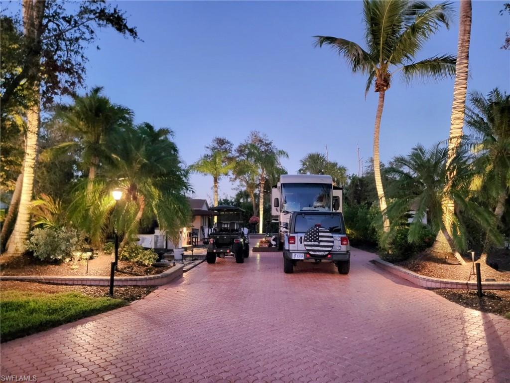 PELICAN LAKE RV RESORT - Land