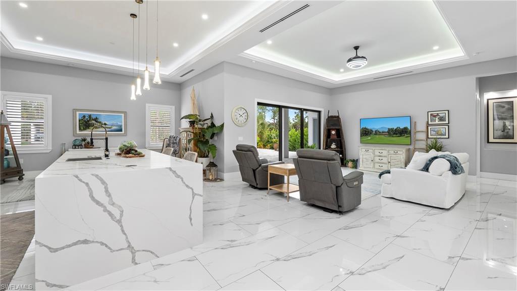 GOLDEN GATE ESTATES - Residential