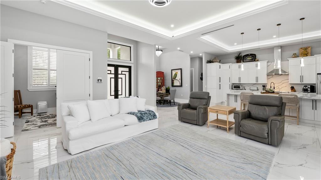 GOLDEN GATE ESTATES - Residential