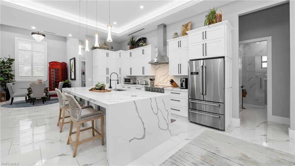 GOLDEN GATE ESTATES - Residential