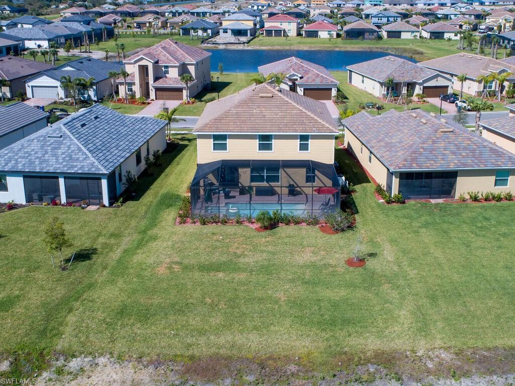 HAMPTON LAKES - Residential