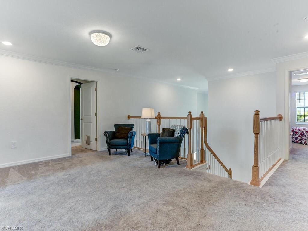 HAMPTON LAKES - Residential