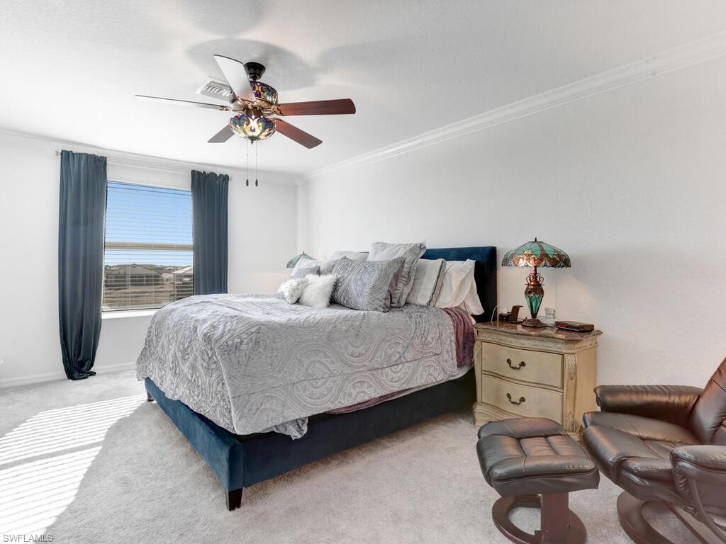 HAMPTON LAKES - Residential