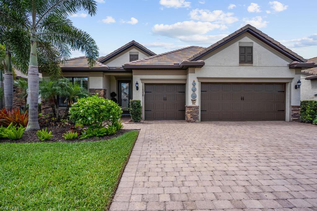 CAMDEN LAKES - Residential