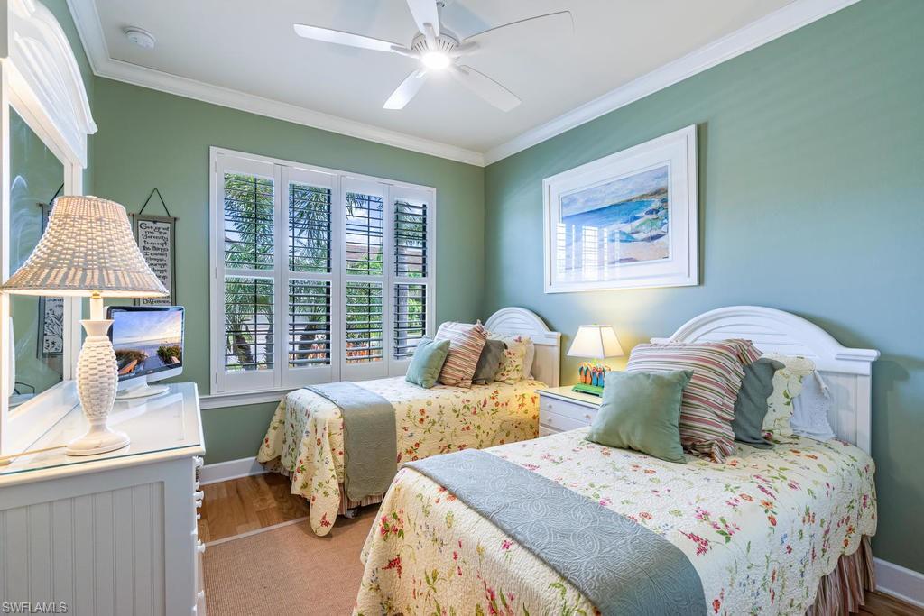 CAMDEN LAKES - Residential